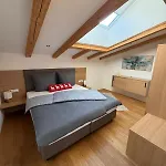Panorama Quartier Seefeld 公寓式酒店 4*