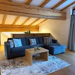 Panorama Quartier Seefeld 公寓式酒店 4*
